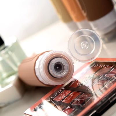 Compact Portable Silicone Travel Bottle with Food Grade Silicone and Leak Proof Design